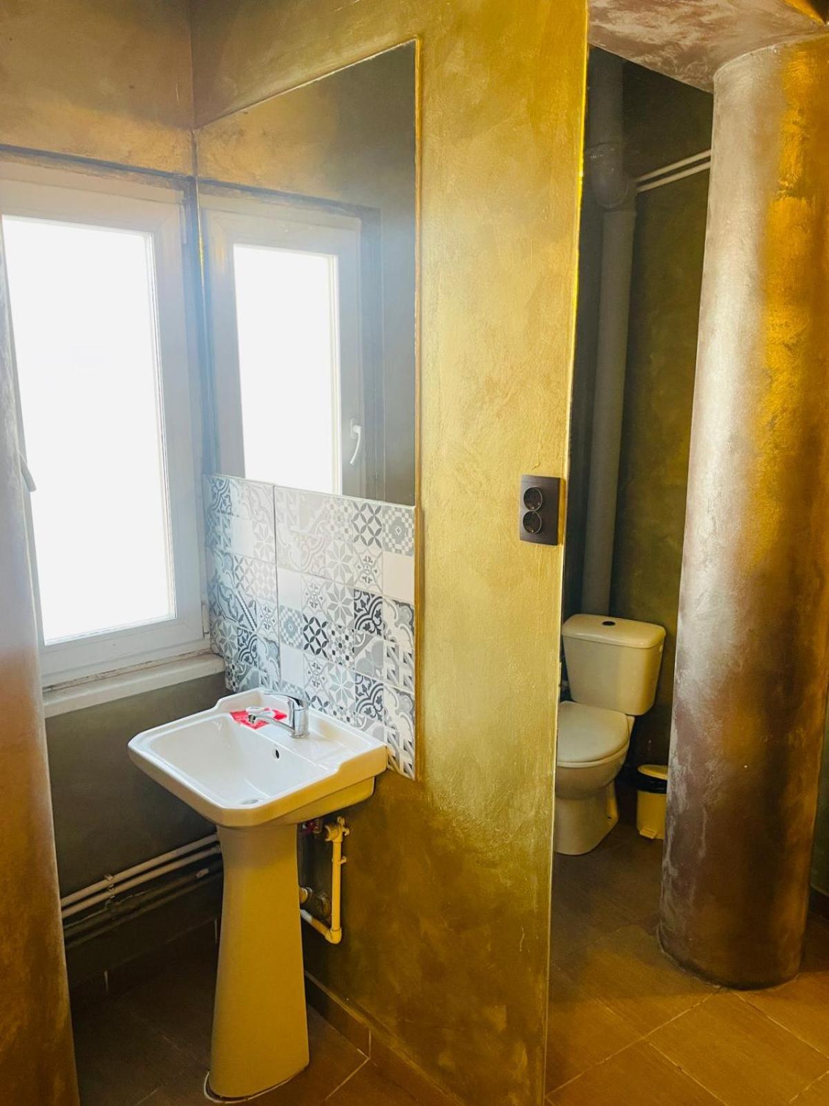 Urban Rez Suites Ιάσιο Εξωτερικό φωτογραφία